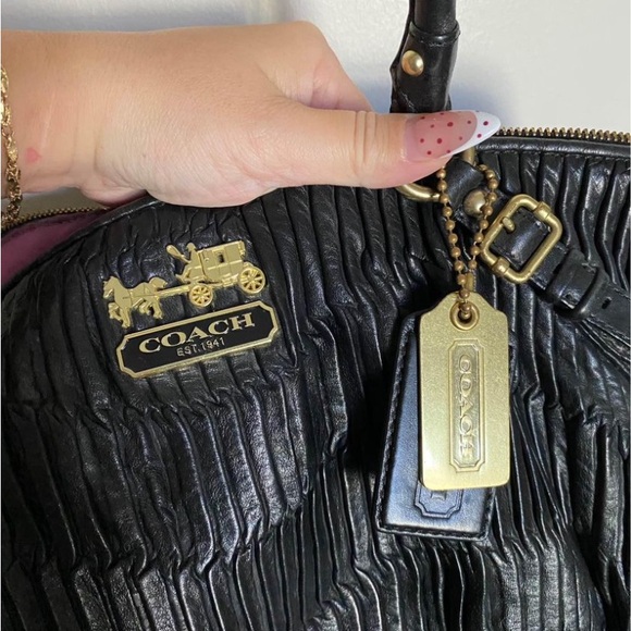 COACH *MADISON* COLLECTION!! - Picture 3 of 6